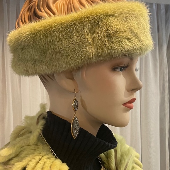 Green Mink Fur Headband - Picture 3 of 4